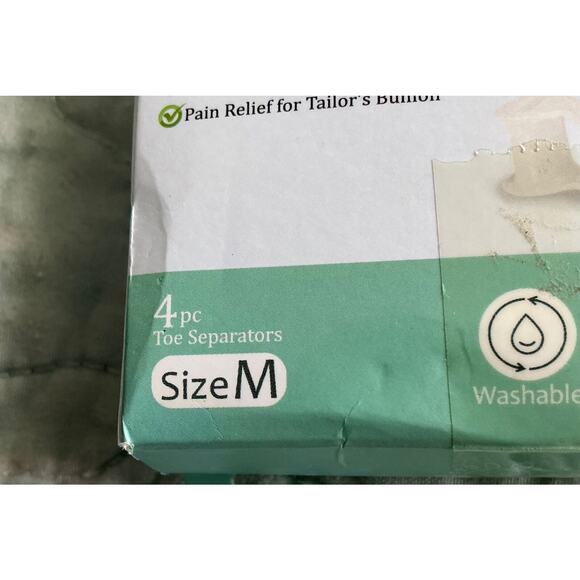 Silicon Toe Spacers By Golbylicc NEW 4PC Size Med (Toe Separators) Latex Free - Picture 6 of 7
